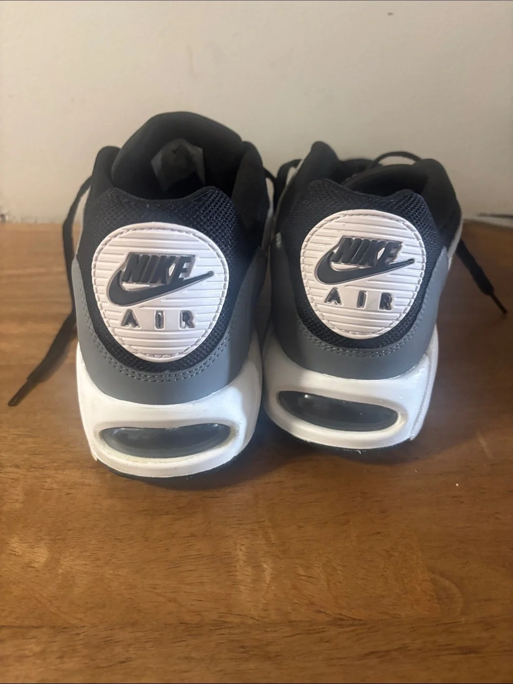 Nike Men’s Air Max Sneakers - Black, Gray, White size 10